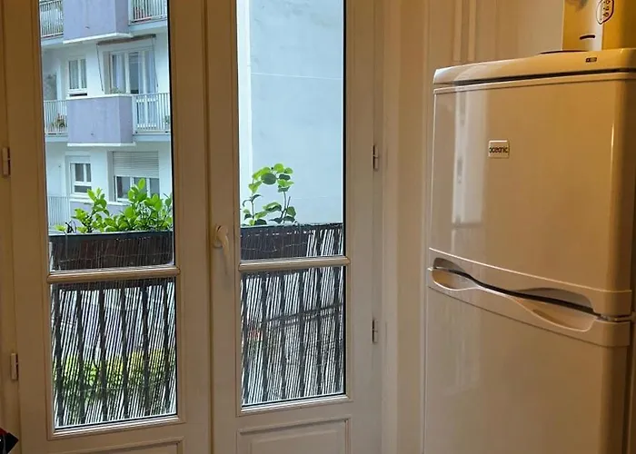 Un à Côté De La Cité Florale *