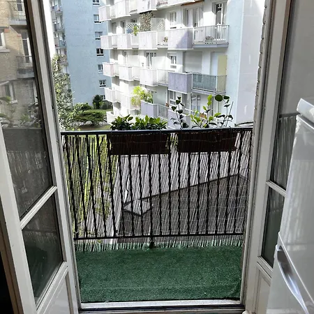 Un à Côté De La Cité Florale *